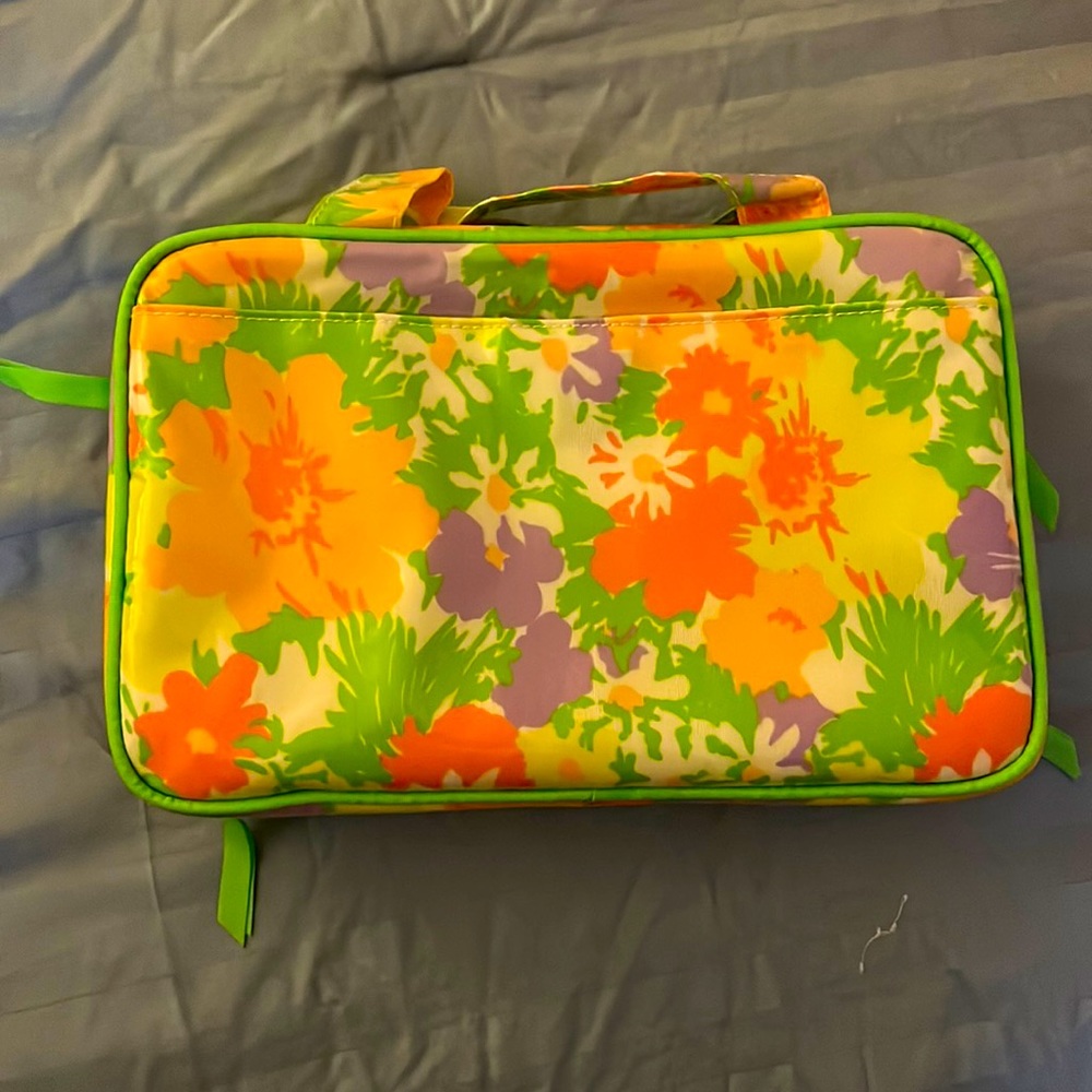 Cute Shoshana floral makeup organizer